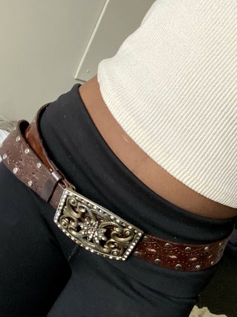 Aesthetic Belts Women, Belts Aesthetic, Dope Jewelry Accessories, Vintage Belts, Fire Fits, Material Girls, Girly Jewelry, Fashion Killa, Look Cool