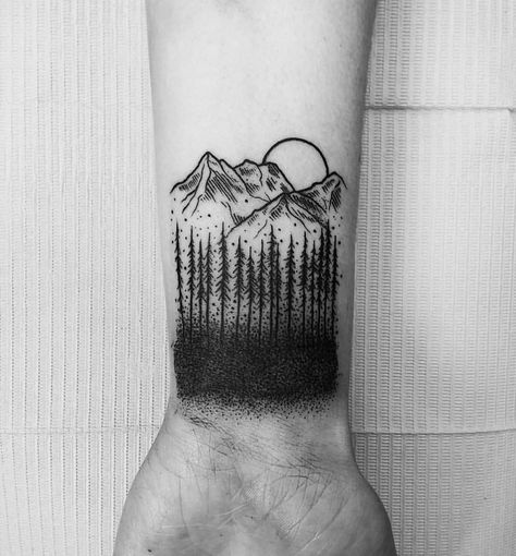 Tattoos Forearm, Wrist Tattoo Cover Up, Cool Wrist Tattoos, Small Tattoos With Meaning, Wrist Tattoos For Guys, Forest Tattoos, Tattoo Convention, Wrist Tattoos For Women, Small Tattoos For Guys