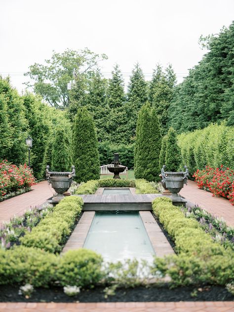 Tuscan Inspired Wedding with Outdoor Ceremony | New York, NY - Liz Andolina New York Garden Wedding, Wedding Venues New York, New York Garden, Tuscan Inspired Wedding, Monique Lhuillier Wedding, New York Wedding Venues, Tuscan Inspired, Wedding Vibes, Monique Lhuillier