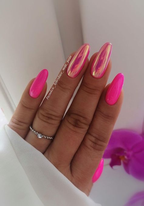 Barbie Pink Nails Chrome, Neon And Chrome Nails, Pink Neon Sign Quote, Holographic Pink Nails, Pink Holographic Nail Designs, Pink Disco Nails, Chrome Pink Nails Designs, Neon Pink Chrome Nails, Bright Chrome Nails