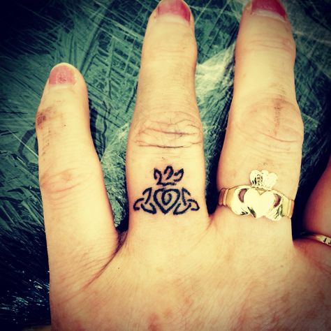 CladAgh tattoo Claughdaugh Tattoo, Claddagh Tattoo, Celtic Tattoo Symbols, Celtic Knot Tattoo, Ring Tattoo, Tattoo Symbols, Irish Tattoos, Knot Tattoo, Celtic Tattoo