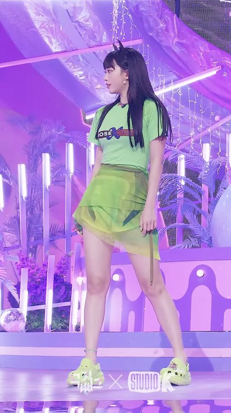 newjeans haerin 'new jeans' outfit Kpop Costume, Haerin New Jeans, Sanrio Outfits, Airport Fashion Kpop, Preformance Outfits, New Jeans Style, Purple Outfits, Green Outfit, Sporty Outfits