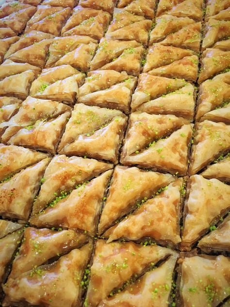 Assyrian Food - Homemade Baklava Assyrian Food, Homemade Baklava, Kurdish Food, Food Homemade, Middle Eastern Recipes, Food Pin, Baklava, Middle Eastern, Ethnic Recipes