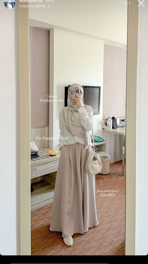 #hijabinspiration #gamismurah #jilbab #modelhijab #photogram #hijabfashion #hijabootd #hijabers #Fashion #hijabvideo Casual Hijab Outfit Rok, Ootd Hijab Syari Casual, Ootd Syari Casual, Ootd Hijab Skirt, Outfit Hijab Casual Rok, Style Kemeja, Ootd Lebaran, Islamic Modest Fashion, Fashion Muslimah