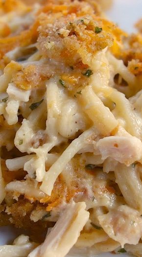 Cheesy Chicken Spaghetti Casserole, Chicken Hamburger, Spaghetti Casserole Recipe, Chicken Spaghetti Casserole, Cheesy Chicken Spaghetti, Recipes Fruit, Chicken Grilled, Hamburger Casserole, Spaghetti Casserole