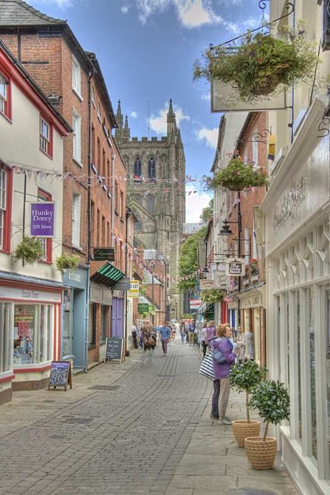 Hereford, England. Another quaint English town!  ASPEN CREEK TRAVEL - karen@aspencreektravel.com English Town Aesthetic, Hereford England, Midlands England, English Town, Places In England, Visit Places, Commercial Street, Cathedral City, Four Poster