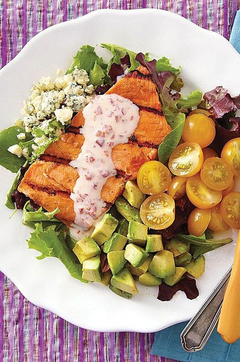 Here's a healthy twist on a classic Cobb salad recipe: we skip the bacon, getting smoky flavor from chipotle peppers instead, and add salmon for a power-protein kick. Look for small cans of chipotle peppers in adobo sauce with Mexican foods at large supermarkets. #salads #saladrecipes #healthysalads #saladideas #healthyrecipes Classic Cobb Salad Recipe, Salmon Cobb Salad, Classic Cobb Salad, High Potassium Foods, Potassium Foods, Cobb Salad Recipe, Potassium Rich Foods, High Potassium, Power Salad