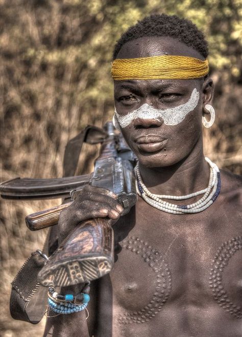 Tribe Warrior, Armour Plate, Iron Man Photos, Mursi Tribe, African Head Wraps, 3d Tattoo, African People, African Print Dress, African History