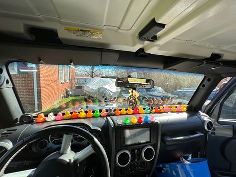 Jeep Wrangler Ducking, Jeep Wrangler Duck, Ducking Jeep Ideas, Jeep Duck Display Ideas, Jeep Rubber Ducks, Jeep Ducks On Dash Ideas, Rubber Ducks For Jeeps, Jeep Ducks On Dash, Ducked Jeep