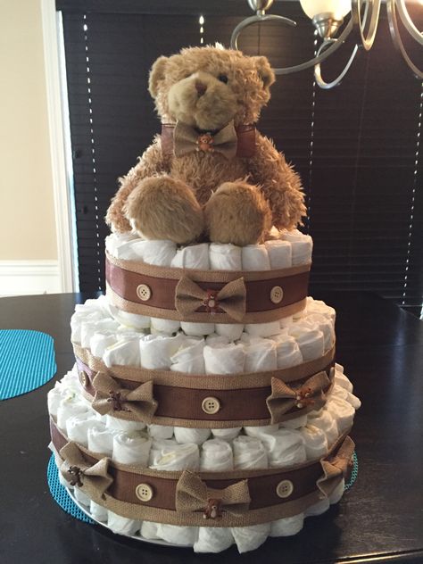 Teddy Bear Shower Cake, Diaper Tower, Bear Diaper Cakes For Baby Boy, Bear Diaper Cake, Teddy Bear Diaper Cake, Homemade Baby Shower Favors, Baby Shower Oso, Unique Diaper Cakes, Jordan Baby Shower