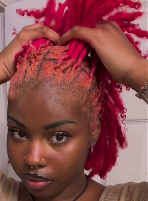 Cute Dread Hairstyles, Ginger Dye, Ghost Roots, Locs Dyed, Loc Colors, Dyed Dreads, Dreadlocks Hair Care, Cute Dreads, Loc Hairstyles