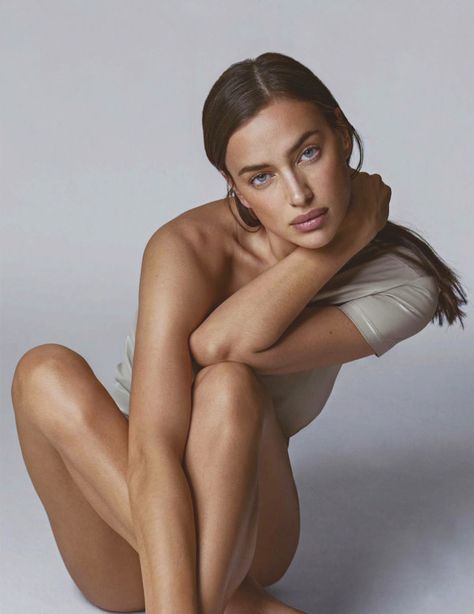 Irina Shayk Vogue, Irina Shayk, A Photo, A Woman, Vogue, Photography, Mexico