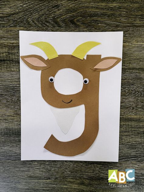 Letter G Lowercase, Letter G Crafts, Letter G Activities, Butterfly Crafts Preschool, Letter D Crafts, Alphabet Letter Activities, Elementary Art Classroom, Alphabet Crafts Preschool, Abc Crafts