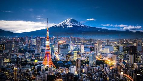 5 Popular Travel Destinations Everyone Needs to Visit Once | The Discoverer Korea Południowa, Tokyo Skyline, Monte Fuji, Arno River, Tokyo Skytree, Tsukiji, Popular Travel Destinations, Prague Castle, Old Town Square