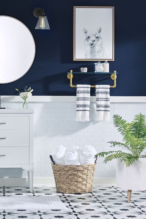 2 Tone Wall Paint Ideas Bathroom, Two Tone Blue Bathroom, Navy Blue Guest Bathroom, White And Navy Bathroom, Small Blue Bathroom, Navy Blue And White Bathroom, Navy And White Bathroom, Bathroom Ideas Blue, Blue Bathroom Ideas