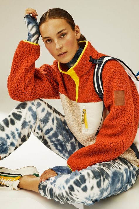 Sportswear Chic, Sleeveless Puffer, Sportswear Trends, Sportswear Fashion, Sports Luxe, 2021 Fashion, Sports Fashion, Fair Isle Sweater, Fashion Line