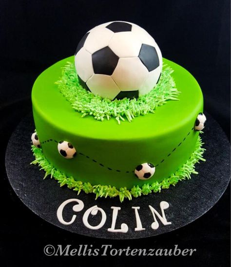 Soccer birthday cake and cupcakes  by MellisTortenzauber Birthday Cake Boys, Birthday Cake And Cupcakes, Soccer Snacks, Soccer Ball Cake, Birthday Cupcakes Boy, Soccer Birthday Cakes, Football Birthday Cake, Soccer Cake, Soccer Birthday Parties