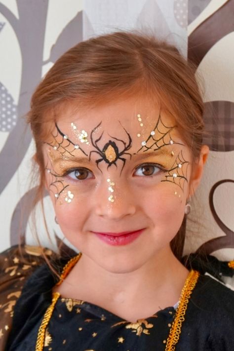 Kids Halloween Face, Face Painting Halloween Kids, Easy Halloween Face Painting, Halloween Makeup For Kids, Spider Makeup, Halloweenský Makeup, Bricolage Halloween, Witch Makeup, Kids Face Paint