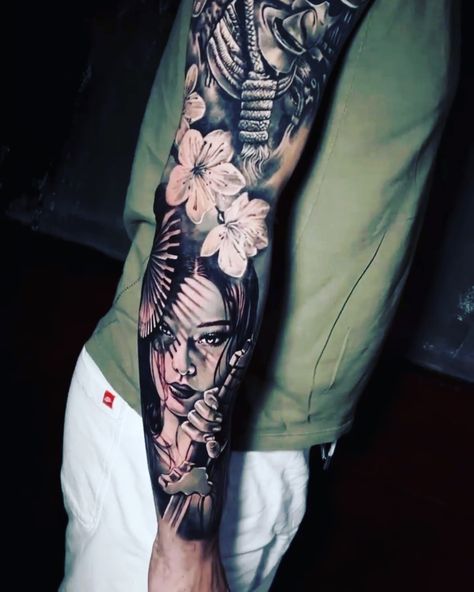 Geisha Tattoo Sleeve, Japanese Realism, Geisha And Samurai, Female Samurai Tattoo, Japanese Girl Tattoo, Japanese Geisha Tattoo, Female Samurai, Samurai Tattoo Design, Skull Sleeve Tattoos