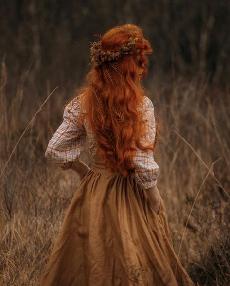 Ginger Girls, Red Head, Redhead Girl, Anne Of Green Gables, Strawberry Blonde, Orange Hair, Ginger Hair, Nature Girl, Fantasy Fashion