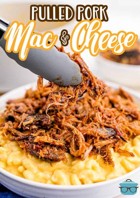 Tongs adding pulled pork on top of Pulled Pork Macaroni and Cheese. Pulled Pork Mac And Cheese, Pork Mac And Cheese, Pork Casserole, Pulled Pork Leftovers, Crockpot Pulled Pork, Easy Dinner Recipes Crockpot, Smoked Pulled Pork, Country Cook, The Country Cook