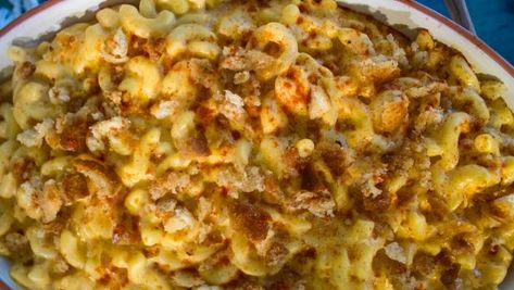 Kardea Brown serves up her favorite Stovetop Mac 'n' Cheese recipe. Delicious Miss Brown, Potato Chip Chicken, Kardea Brown, Brown Food, Stovetop Mac And Cheese, Brown Recipe, Dumping Ground, Baked Mac, Best Comfort Food