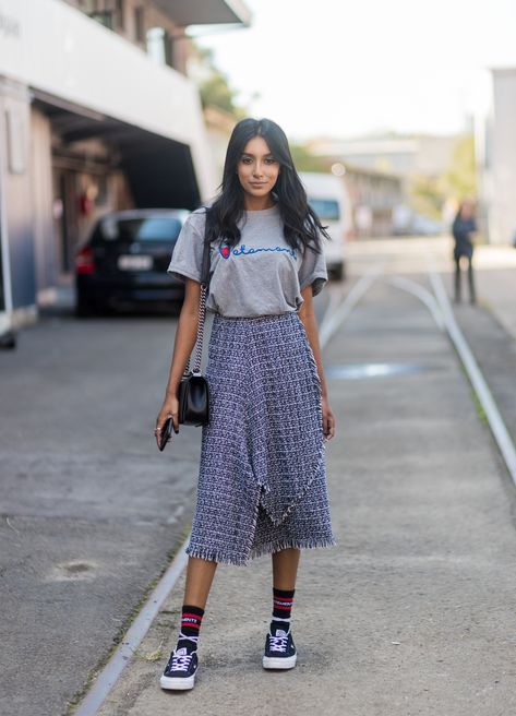 How to Pull Off Wearing Sneakers With Skirts (and Dresses) This Summer | Brit + Co Sneakers With Skirts, Skirts With Sneakers, Skirt Outfits Summer, Style College, Sock Outfits, Skirts And Dresses, Fashion Jackson, Sneakers Looks, Skirt And Sneakers