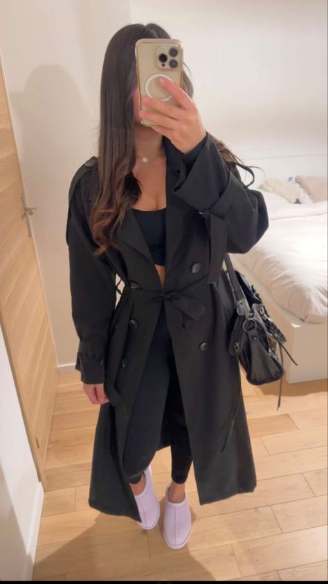 Khaleeji Abaya, Going Outfit, Trench Outfit, Coat Outfit Casual, Mantel Outfit, Outfit Zara, Mode Zara, Stylish Winter Outfits, Zara Outfit