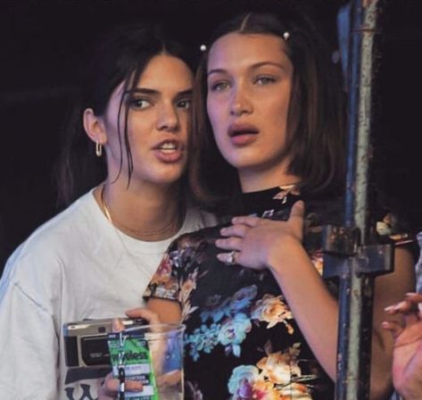 💌pinterest ↠ @lexibolster💌 Kendall Jenner Icons, Stile Kendall Jenner, Me And My Best Friend, Trajes Kylie Jenner, Citation Rap, Paparazzi Photos, Best Friend Goals, Kendall And Kylie, Kardashian Jenner