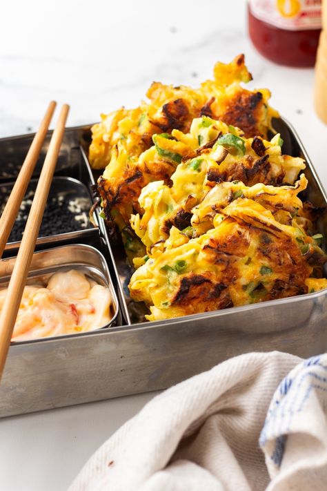 Low FODMAP Cabbage Pancakes (Okonomiyaki) - A Little Bit Yummy Ibs Friendly Recipes, Cabbage Pancakes, Japanese Cabbage, Low Fodmap Recipe, Ibs Friendly Food, Fod Map, Savoury Slice, Fodmap Friendly Recipes, Low Fodmap Diet Recipes