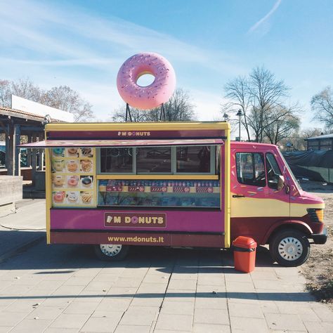 Mobile Donut Truck, Donut Truck Ideas, Sweets Moodboard, Donut Food Truck, Camper Rebuild, Donut Truck, Donut Delivery, Cupcake Truck, Cardboard Food