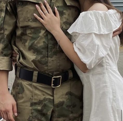 Aaron Aesthetic, Army Couple, Army Humor, Perfect Boyfriend, Army Wife, Army Love, Army Men, Masked Man, Tv Girls