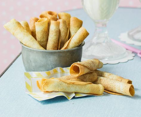 Wafer roll biscuits | Australian Women's Weekly Food Kingston Biscuits, Afternoon Tea Biscuits, Garibaldi Biscuits, White Chocolate Macadamia Cookies, Mint Slice, Homemade Shortbread, Biscuits Recipes, Picnic Desserts, Coconut Biscuits