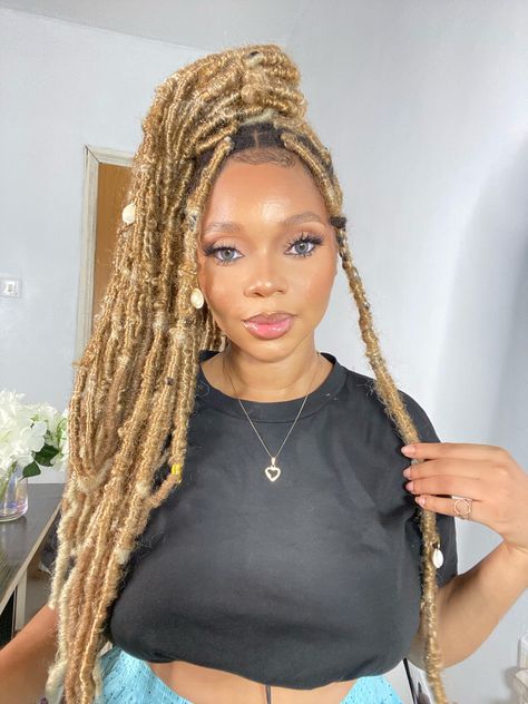 Distress Locs, Braids Inspiration, Braid Inspiration, Butterfly Locs, Twist Braid, Box Braids Hairstyles For Black Women, Twist Braid Hairstyles, Braided Hairstyles For Black Women, Braid Hairstyles