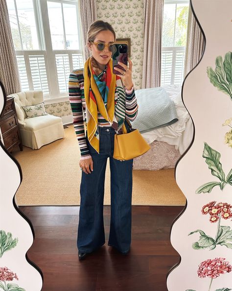 Tods Bag Outfit, Tod's Bag, Casual Teacher Outfit, Victoria Beckham Jeans, Nyfw Style, Illesteva Sunglasses, Missoni Scarf, Tods Bag, Julia Berolzheimer