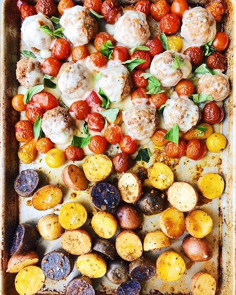 Side Dishes Potato, Sheet Pan Turkey, Easy Thanksgiving Side Dishes, Herb Turkey, Turkey Meatball, Recipes For Summer, Easy Sheet Pan Dinners, Stuffed Potato Balls, Keto Plan