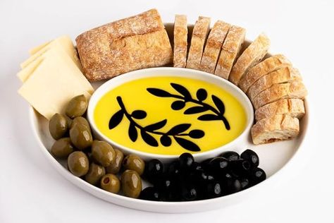 Amazon.com | Jeanne Fitz Olive Oil and Balsamic Vinegar Dipping Platter: Platters Bread Dipping, Appetizer Plates Set, Olive Oil And Vinegar, Mouth Watering Food, Balsamic Vinegar, The Mediterranean, Dipping Sauce, Dining Experience, 1 800