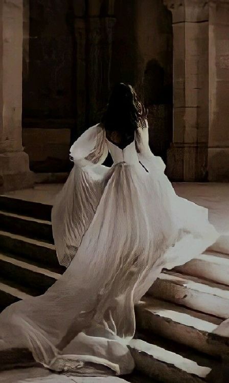 Dark Royalty Core Aesthetic, Dark Royalty Core, Juliet Core, Juliet Wedding Dress, Romeo And Juliet Wedding, Royalty Core Aesthetic, Dark Royalty, Royalty Core, Romeo And Juliet