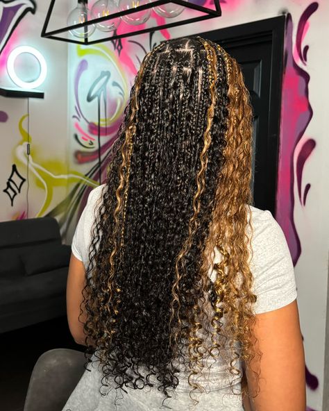 🖤💛Two tone boho braids -medium boho - mid back length - 1.5 bundles #braidzbrazy . . . . . . . . . . . #braids #bohobraids #bohobraidsbirmingham #knotlessbraids #birminghambraider #braidsbirmingham #stitchbraids #stitchbraidsatl #beautystudio #hairinspo #skunkstripebraids #peakaboohair #explore #boxbraids #fulanibraids #tapeinextensions #humanhairextensions Boho Braid Medium Length, Braids Mid Length, Peak A Boo Hair, Braids Medium, Back Braid, Mom Hair, Stitch Braids, Fulani Braids, Tape In Extensions