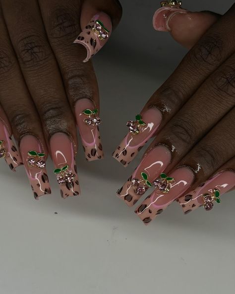 Cheetah print recreation🩷🐆🤎 #gelxnails #apres Cheta Print French Tips, Black Cheetah Print Nails, Pink Cheetah Nails, Cheetah Print Nails, Holloween Nails, Cheetah Nails, Duck Nails, Pink Cheetah, Nails Black