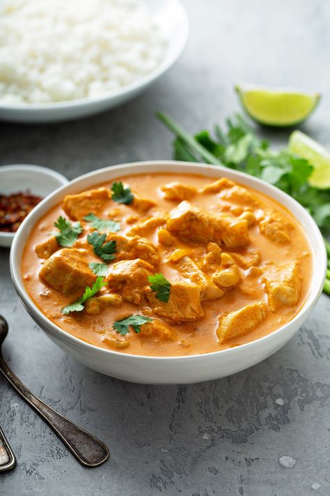 Crockpot Thai Chicken Curry, Crockpot Thai Chicken, Japanese Squash, Chicken Curry Crockpot, Chicken And Cashew, Crock Pot Curry, Thai Curry Recipes, Cashew Recipes, Thai Chicken Curry