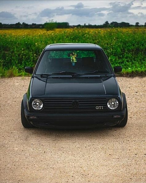 Volkswagen Golf MK2 GTI on Instagram: “Owner: @mk2leee #nature #naturephotography  #natural  #naturelovers @mk2_lifestyle #mk2 #lifestyle #black #volkswagen #mk2fanatics…” Scirocco Volkswagen, Golf Gti Mk1, Mk2 Golf, Vw R32, Volkswagen Polo Gti, Volkswagen Golf Mk1, Carros Bmw, Vw Mk1, Golf Photography