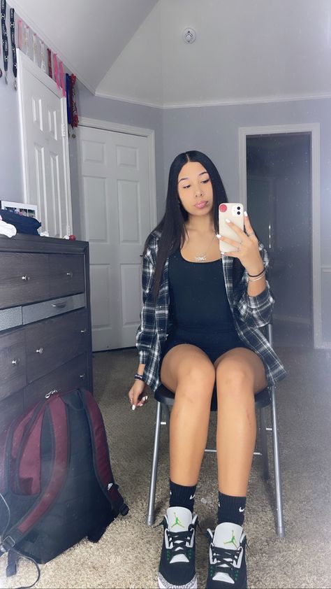 Pine green jordan 3’s, black and white flannel, and black bodysuit/romper Black And White Flannel Outfit, Black Flannel Outfit, Pine Green Outfit, Green Flannel Outfit, Hot Summer Outfits, Black And White Flannel, Flannel Outfits, Cute Modest Outfits, White Flannel