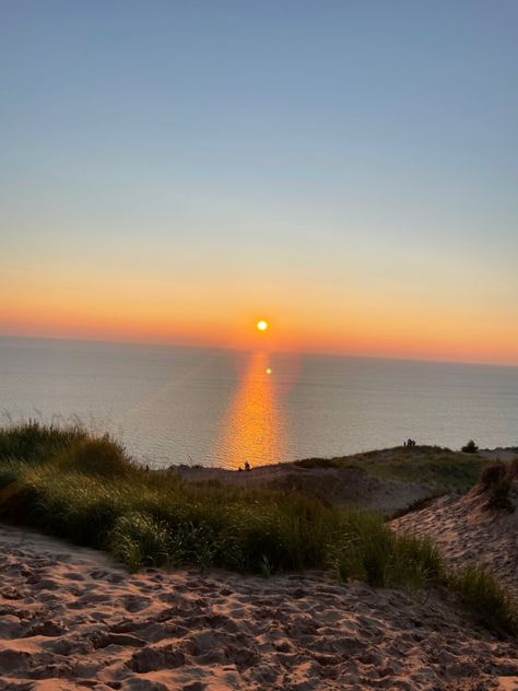 North Bear Shores Michigan, Michigan Sand Dunes, Michigan Aesthetic, Sand Dunes Michigan, Sleeping Bear Dunes Michigan, Summer Aesthetic Sunset, Traveling America, Glen Lake, Lake Aesthetic