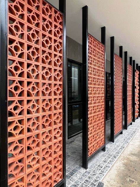 Interior Pillars, Jalli Design, Pillar Decorations, Beautiful Houses Exterior, Jaali Design, Pillar Design, Entrance Gates Design, Main Gate, Brick Facade