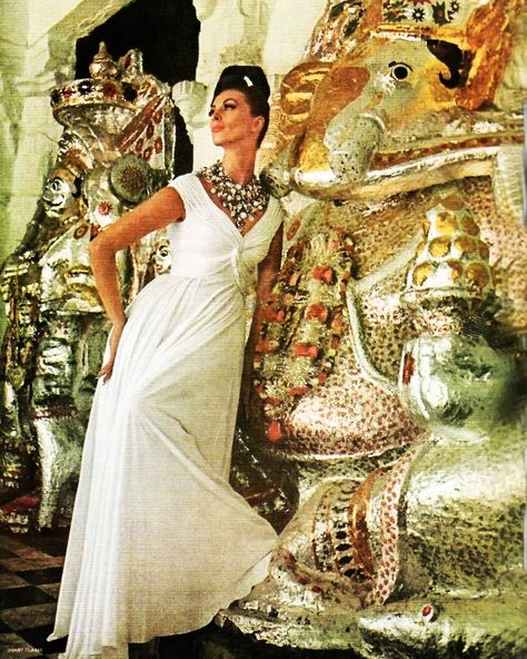 #eveningdress by #malcomstarr #whitejersey #indiantemple #1964s #photographedby #henryclarke Fashion In India, Henry Clarke, Retro Hair, Wilhelmina Models, Oleg Cassini, Vogue India, Vintage Inspiration, Arabian Nights, Retro Hairstyles