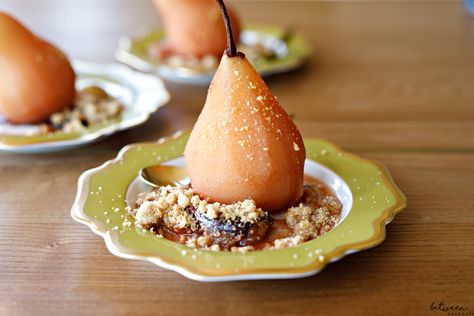 Hot Pears and Crumbs is the Perfect Dessert (and You Can Make It in Your Crock-Pot!) | Between Carpools Hot Desserts, Aussie Food, Incredible Recipes, Perfect Desserts, Caramel Apples, Crockpot Recipes, Diet Recipes, Food Photography, Pear