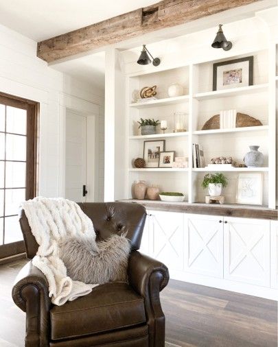 Modern Farmhouse Office, Modern Farmhouse Living Room Ideas, Megan Murphy, Farmhouse Bookcases, Farmhouse Bookshelf, Farmhouse Living Room Lighting, Farmhouse Shelves Decor, Modern Farmhouse Living Room Decor, Built In Shelves Living Room