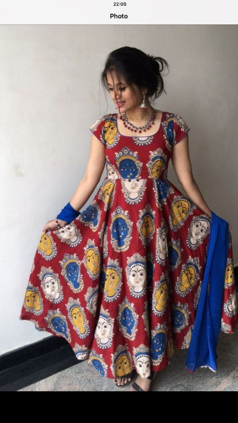 Kalankari Frocks Designs Latest, Kalamkari Neck Designs For Kurtis, Kalamkari Frocks, Kalamkari Churidar Designs, Kalamkari Kurthi Models, Kalamkari Kurta Designs Women, Kalamkari Gown Designs, Kalamkari Dresses Anarkali, Kalamkari Anarkali Designs