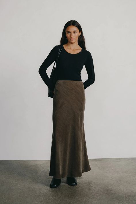 Harper Maxi Skirt, Japanese Cupro, Walnut | OZMA Ankle Length Skirts, Suede Maxi Skirt, Jersey Maxi Skirt Outfit, Wool Maxi Skirt Outfit, Fall Fits Skirt, Long Skirt Work Outfit, Work Outfit Skirt, Maxi Skirt Winter Outfit, Brown Maxi Skirt Outfit